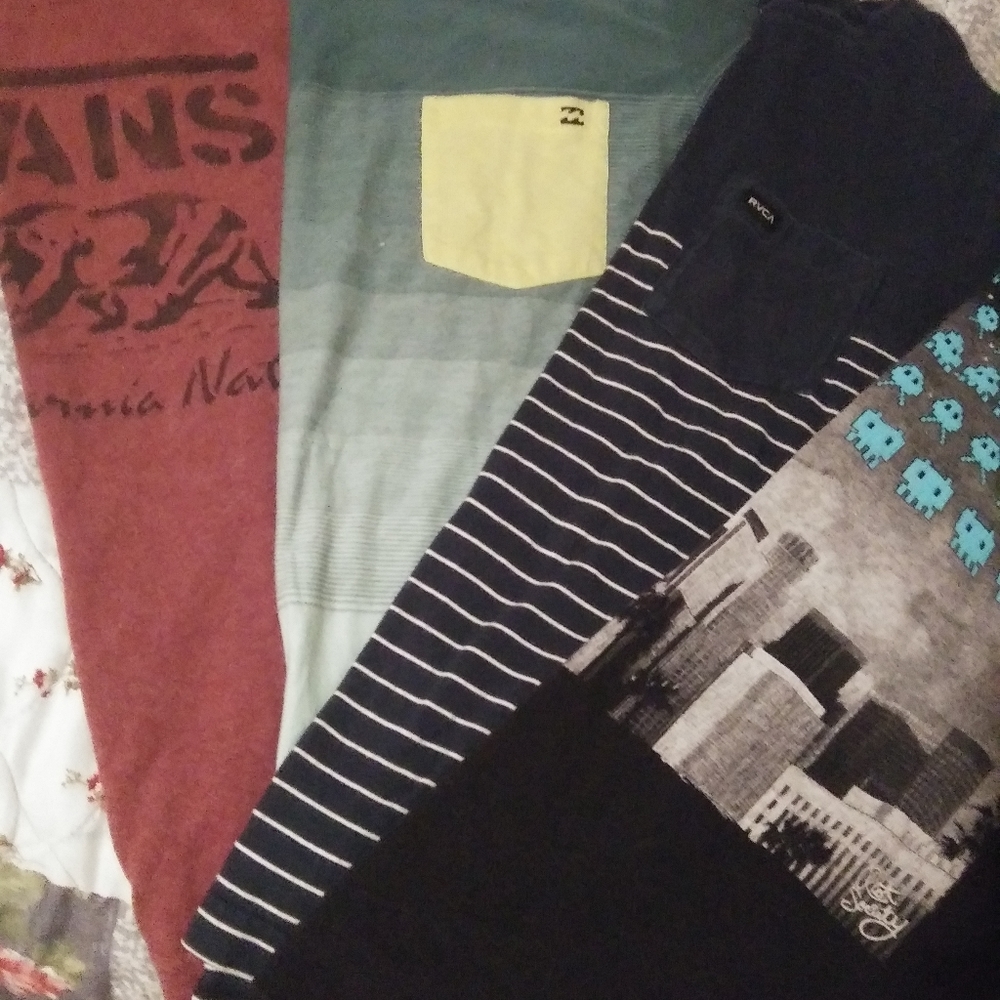 4 pk skater shirts